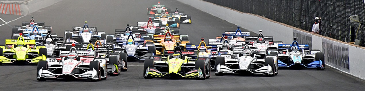 indy cars racing to through the start line St Louis
